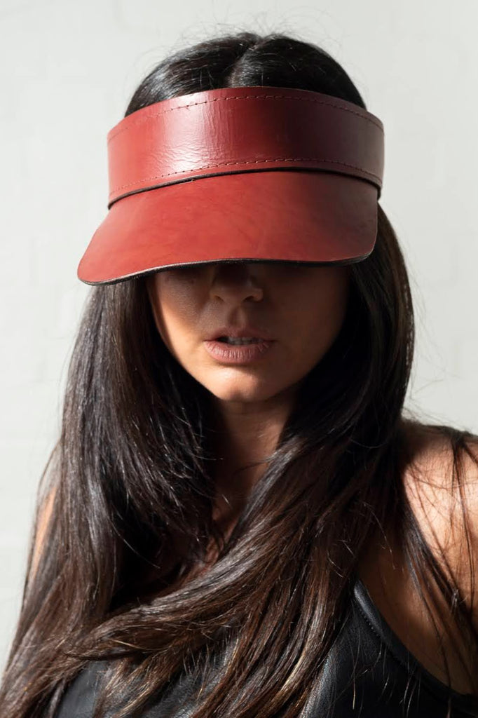 Red veg tan leather visor with elastic gusset